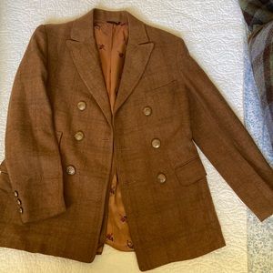 Brown blazer with subtle grid pattern